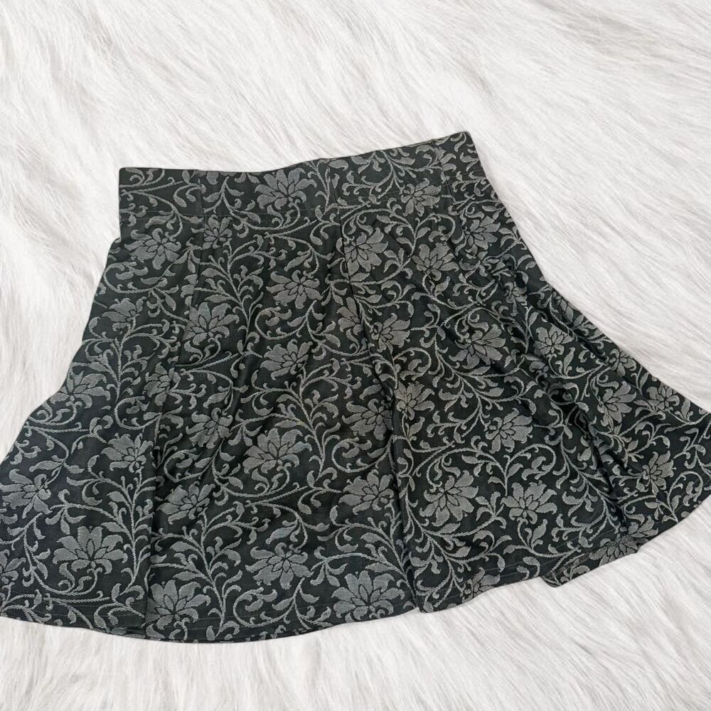 HOT ICE American Vintage Black & grey floral print mini skirt - MADE IN USA